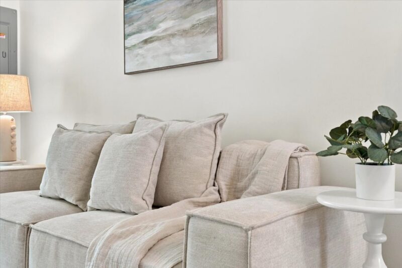 640 Carriage Circle — photo 8