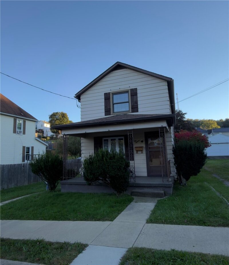 215 Lowell St