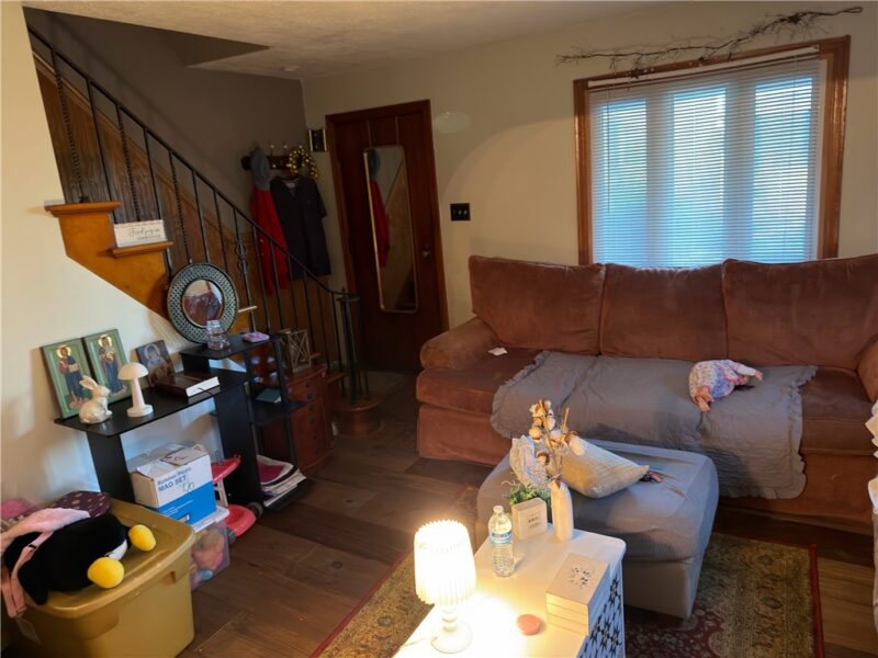 215 Lowell St — photo 7