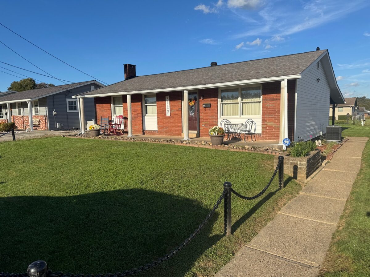 417 Mutich STREET — photo 1