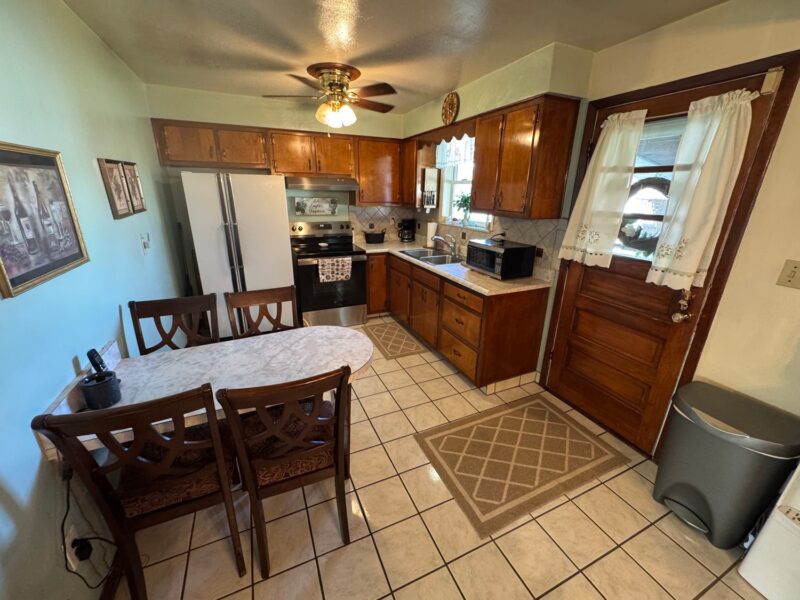 417 Mutich STREET — photo 3
