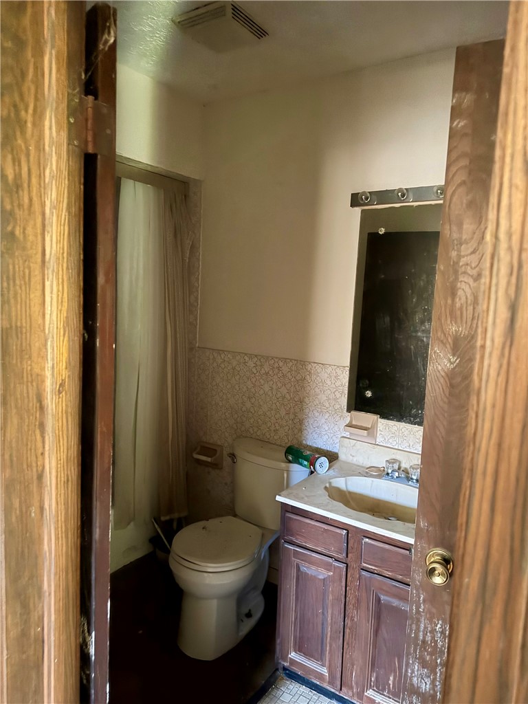 281 Rich Avenue — photo 8