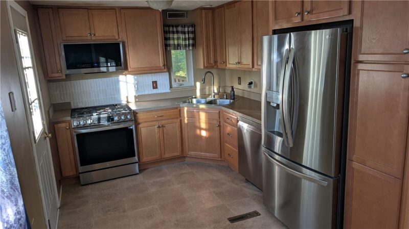 613 Chessbriar Dr — photo 3
