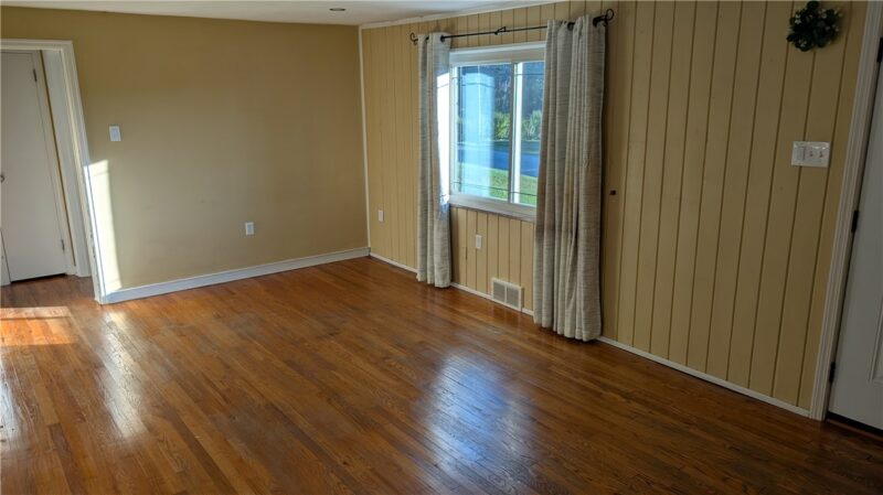 613 Chessbriar Dr — photo 4