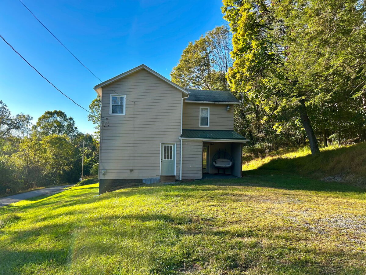700 Rubright ROAD — photo 1