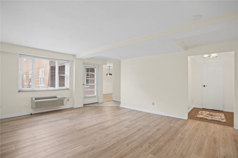 4601 Fifth 521 — photo 6