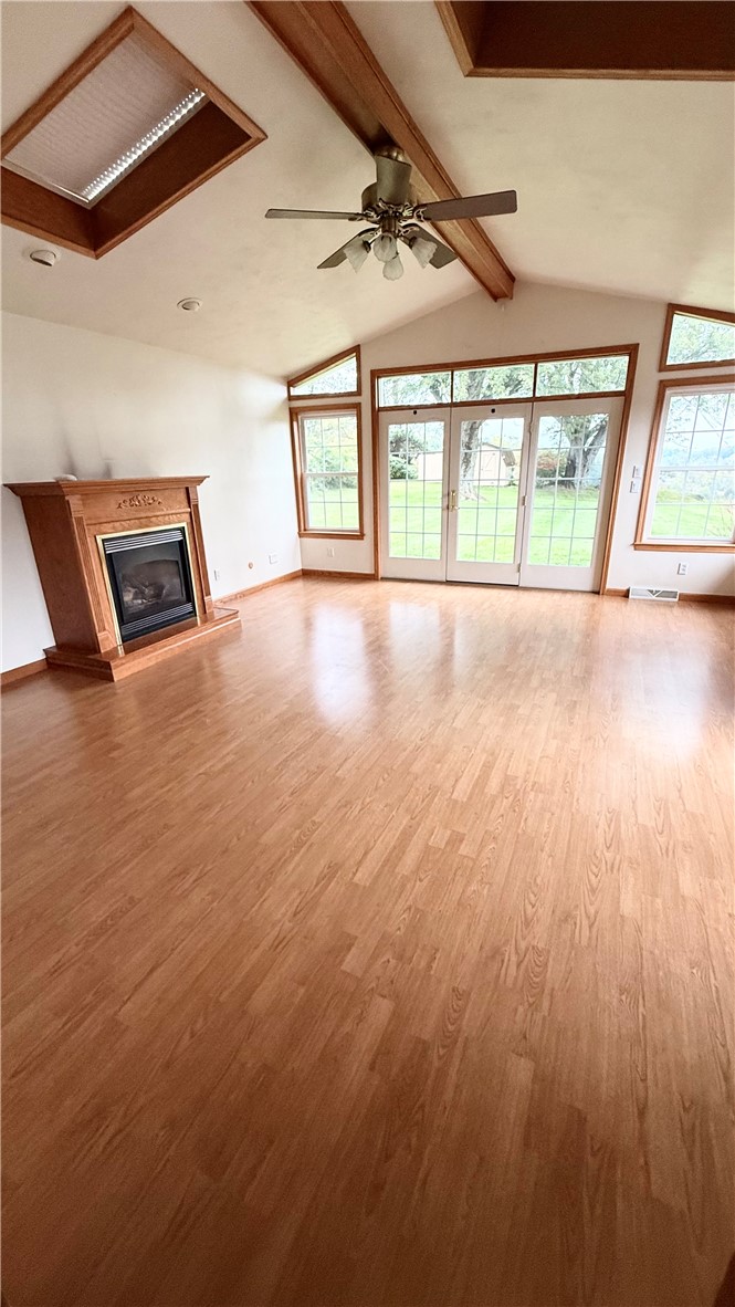 321 Comanche Dr — photo 4
