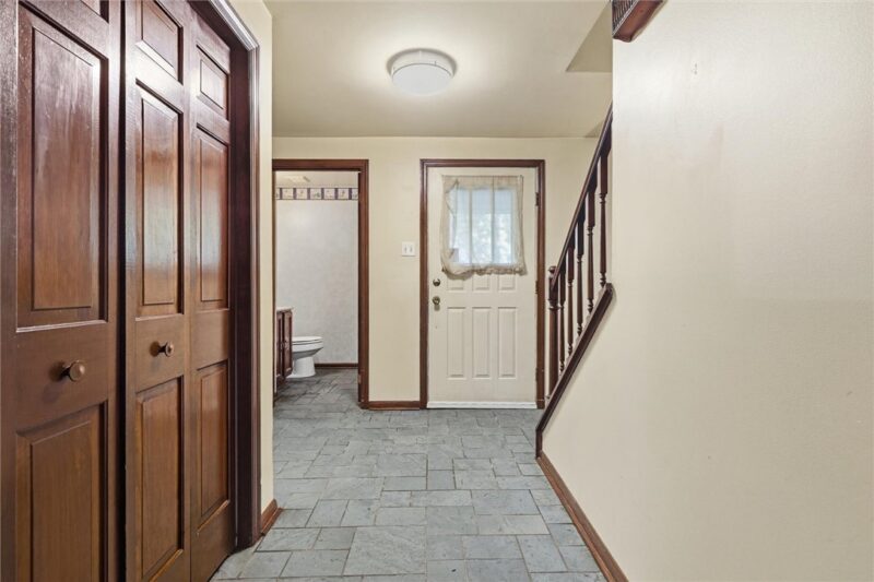 402 Golden Grove Rd — photo 5