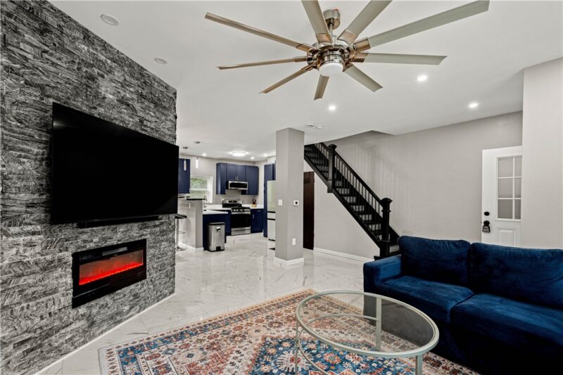 214 N Aiken Ave — photo 4