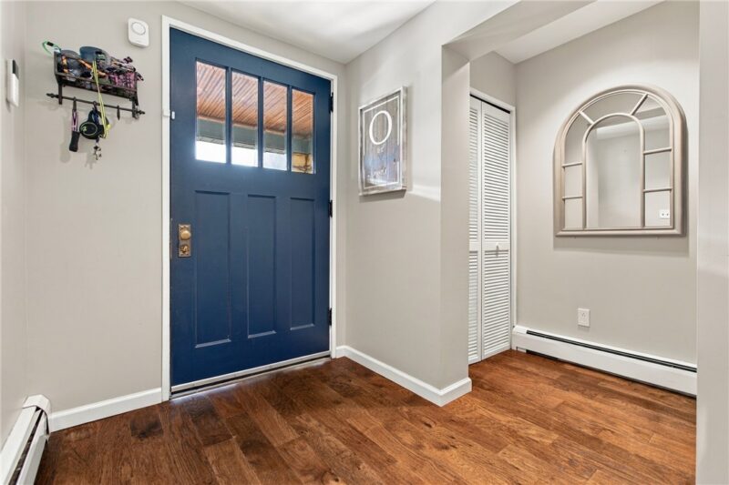 3242 Latonia Ave — photo 3
