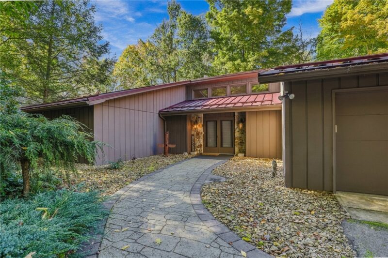 182 South Peninsula Drive — photo 6