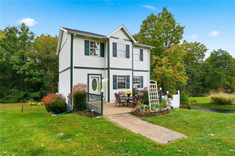 195 Michael Drive — photo 4