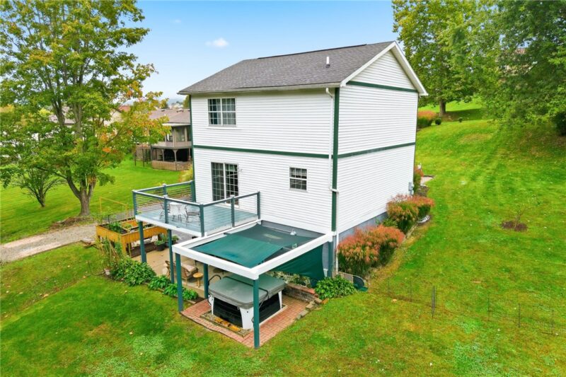 195 Michael Drive — photo 7