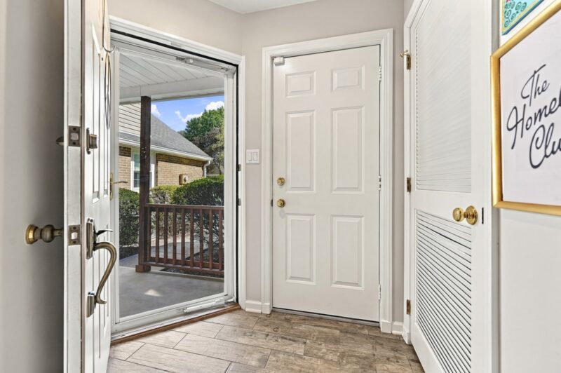 1580 St Andrews DRIVE — photo 3