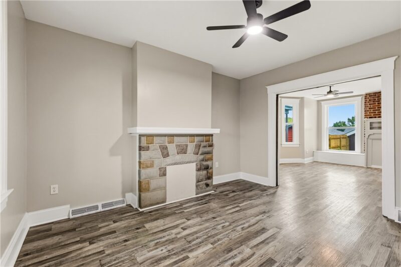 808 Bayridge Ave — photo 8
