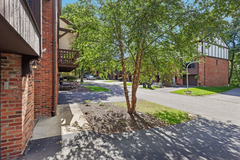 456 Allenberry DRIVE — photo 3