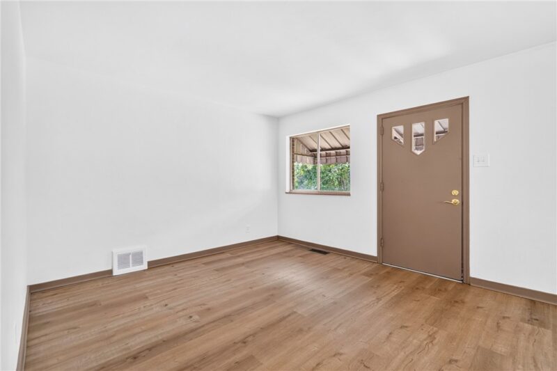 104 Brightwood Avenue — photo 4