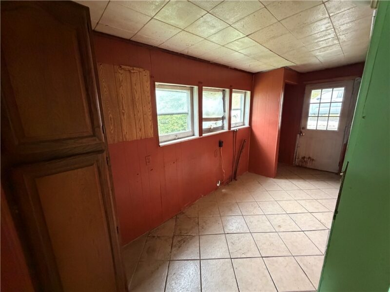 351 Purchase Line Road — photo 6