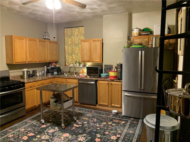 54 Wilson Ave — photo 8