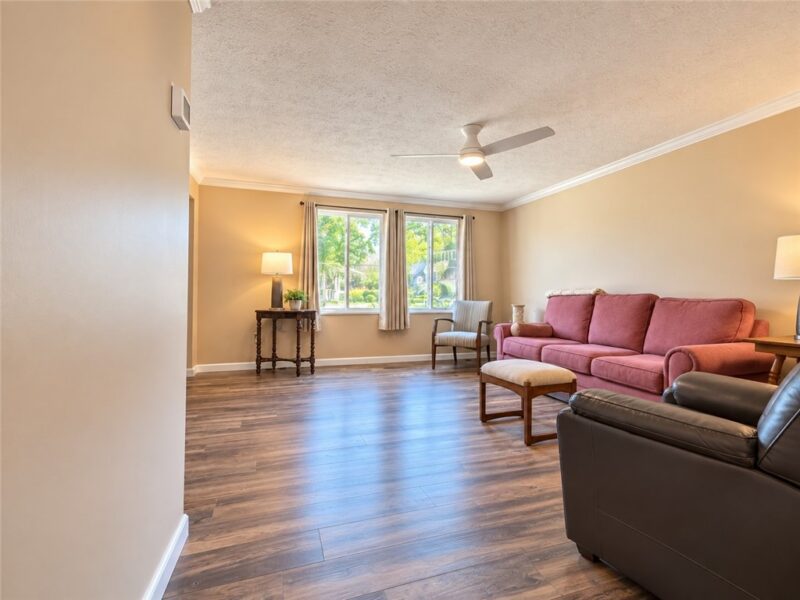 4423 Laurel Oak Dr — photo 5