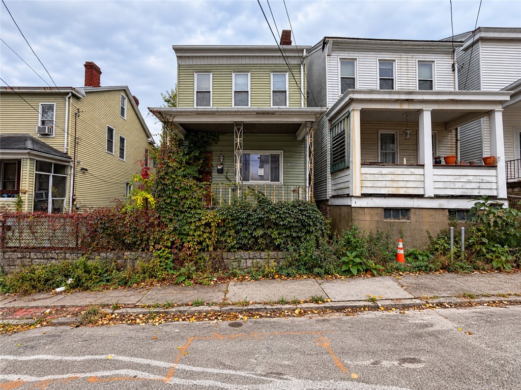 2304 Eccles Street — photo 1