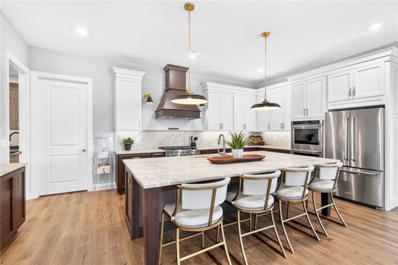 2025 Froman Dr. — photo 3