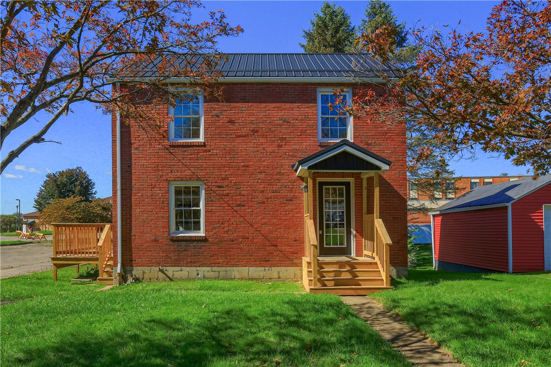 732 Pershing St — photo 1