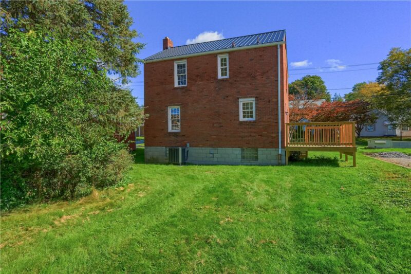732 Pershing St — photo 4