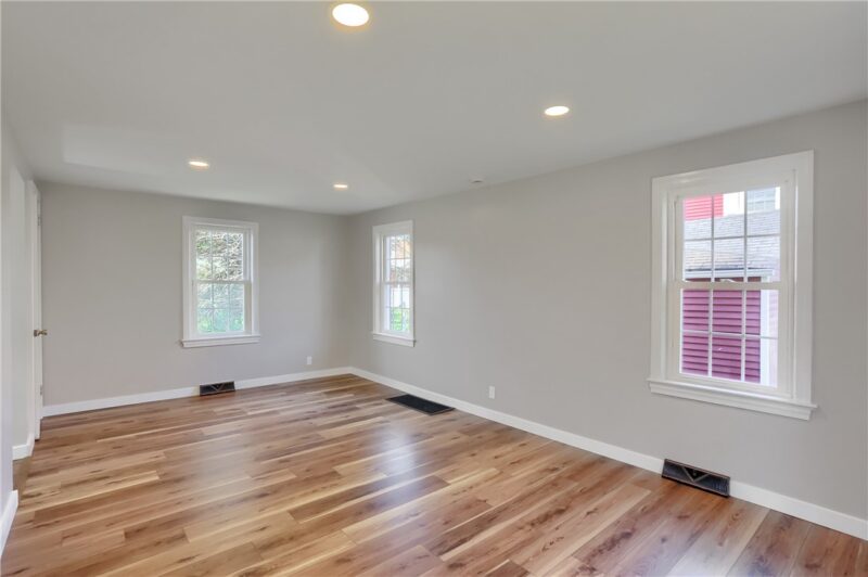732 Pershing St — photo 7
