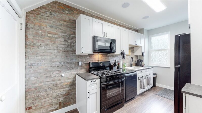 75 Kendall Ave — photo 8
