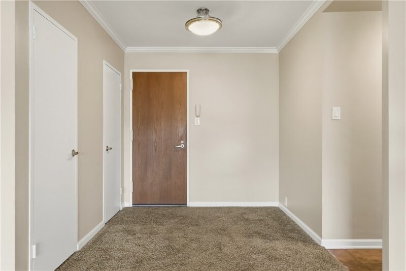 320 Fort Duquesne Blvd 24N — photo 7