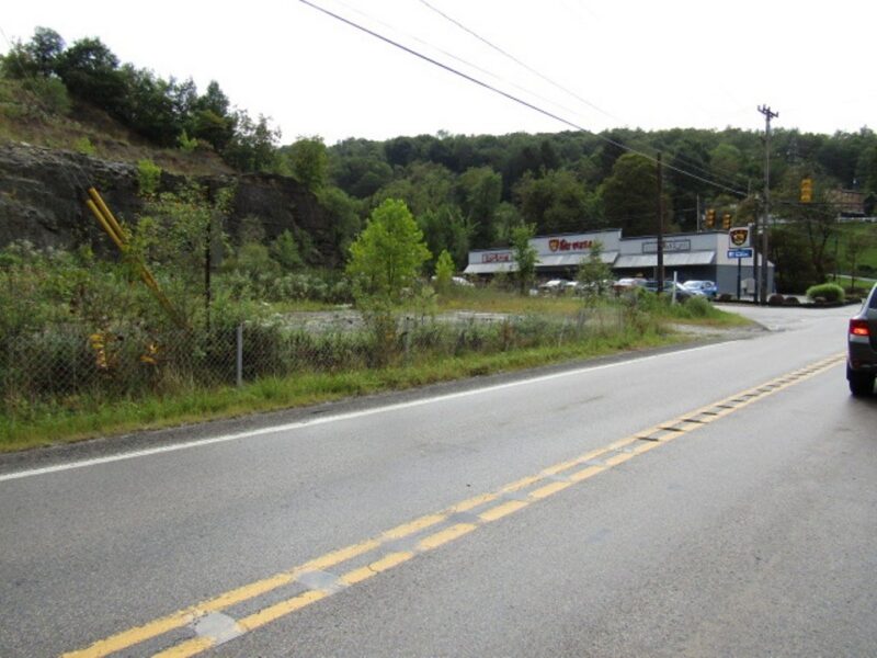 541 Rochester Rd. — photo 2