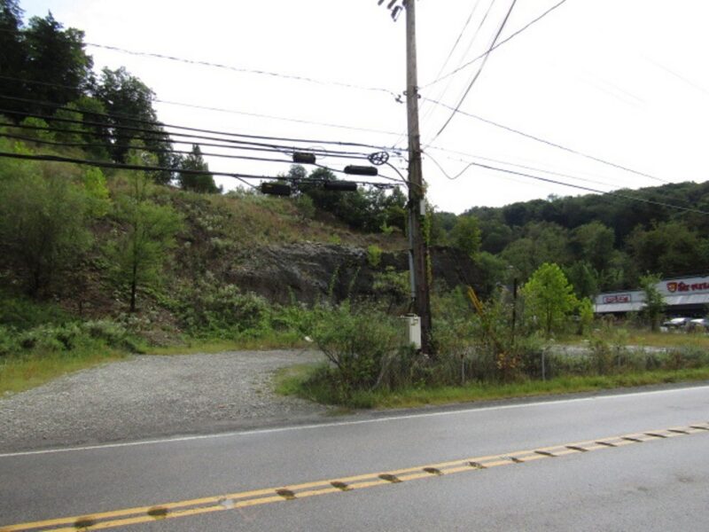541 Rochester Rd. — photo 3