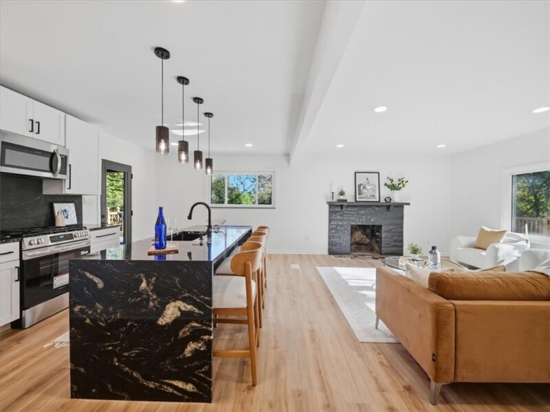 5924 Kings School Road — photo 8