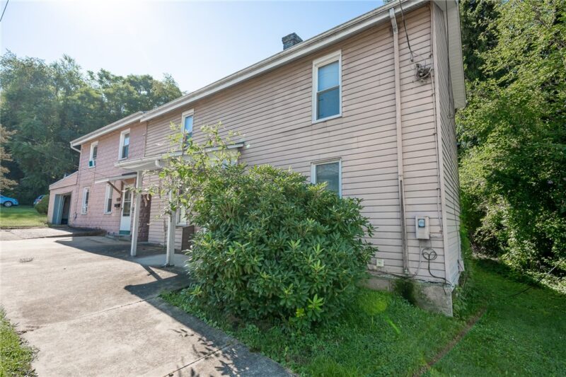 442 E Brown St — photo 3