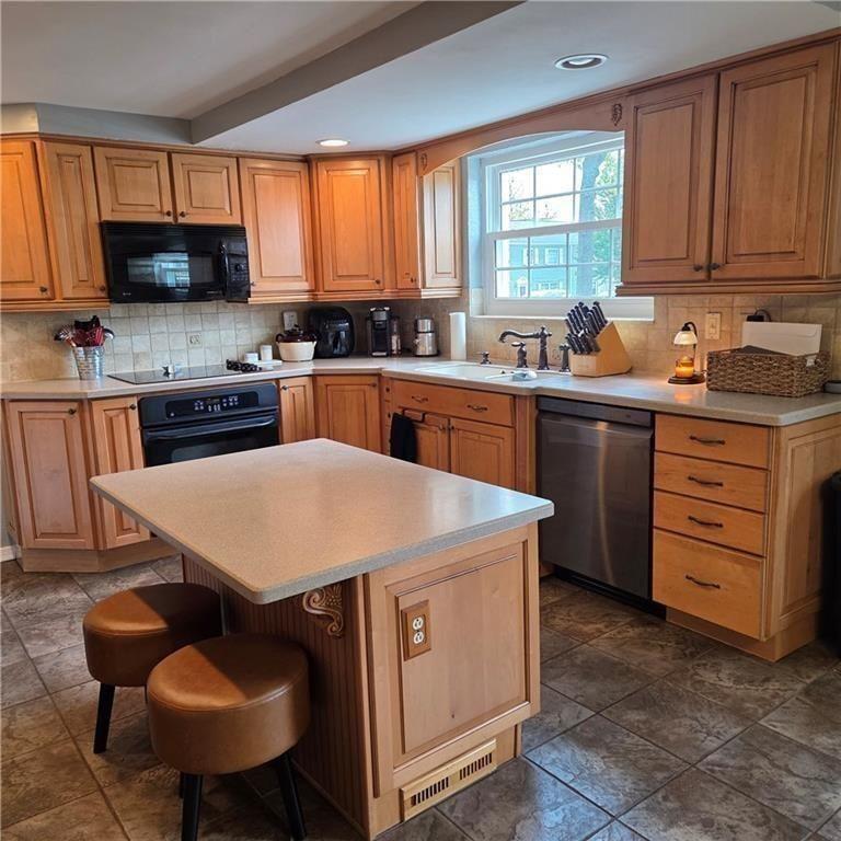 102 Raleigh Ct — photo 6