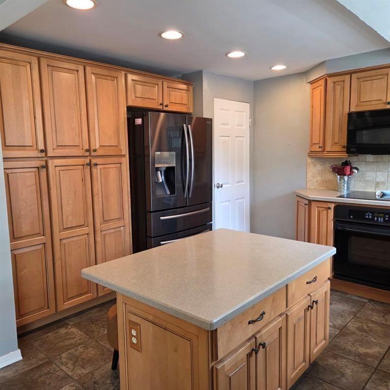 102 Raleigh Ct — photo 8