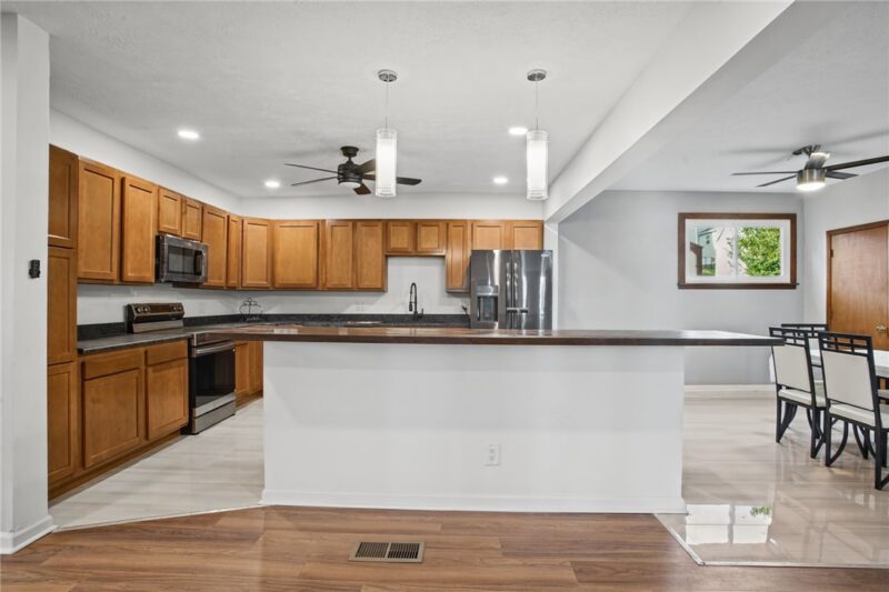 408 S Broadway Street 408 — photo 6