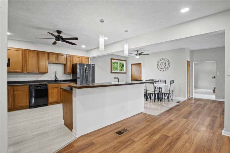 408 S Broadway Street 408 — photo 7
