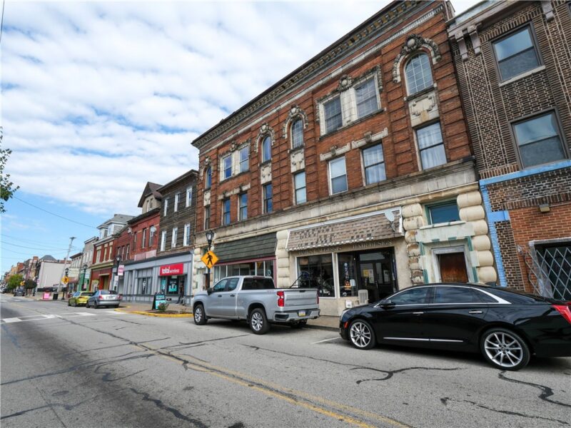 215-217 Brownsville Road — photo 3