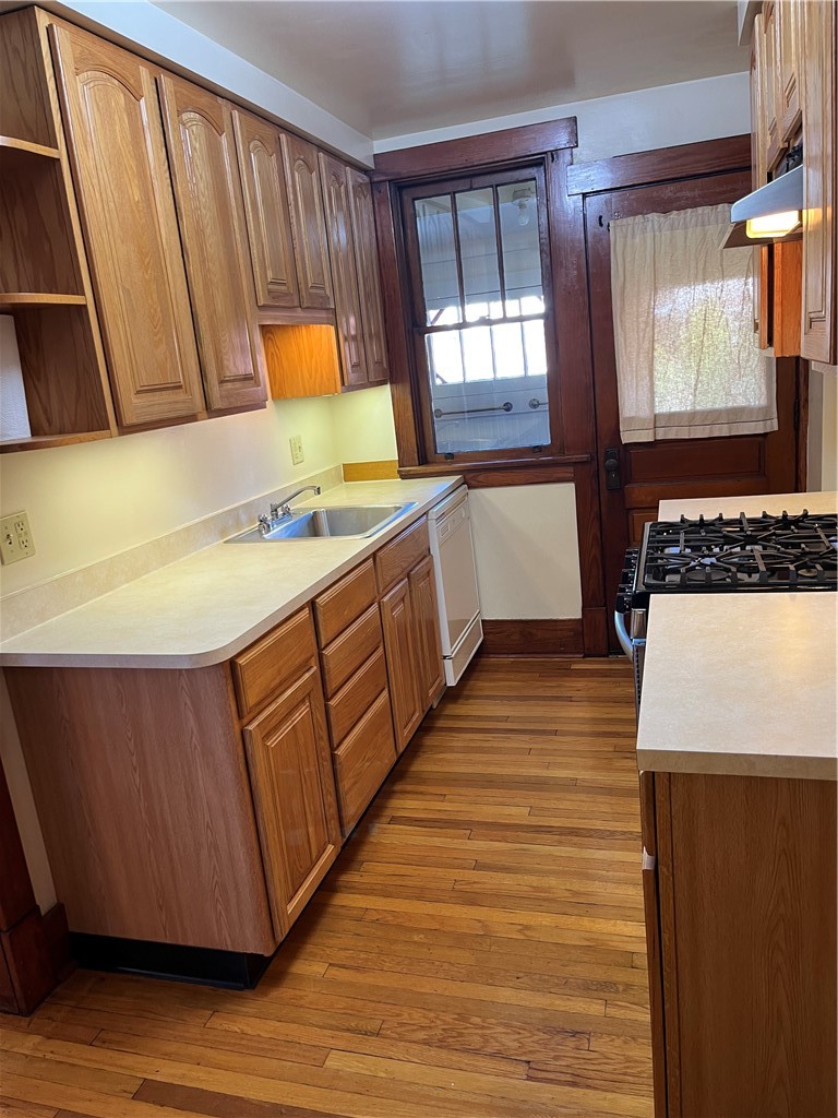 931 S Braddock Ave — photo 4
