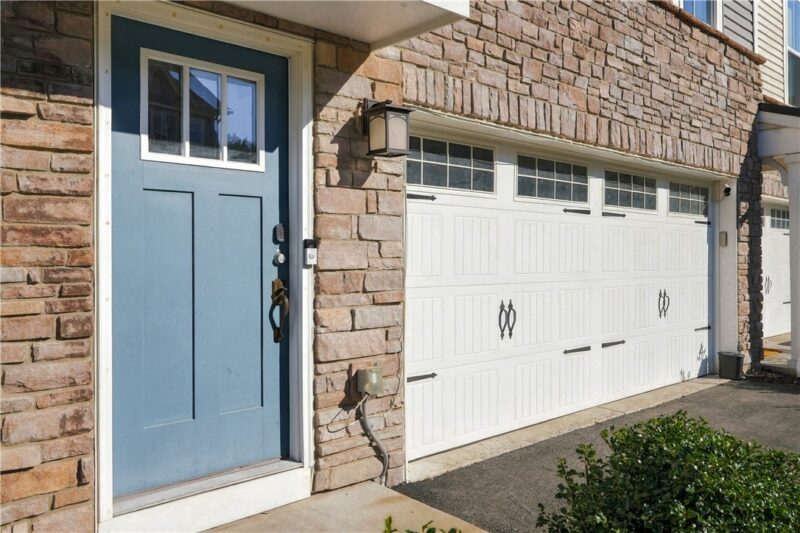 139 Curtis Ct — photo 3