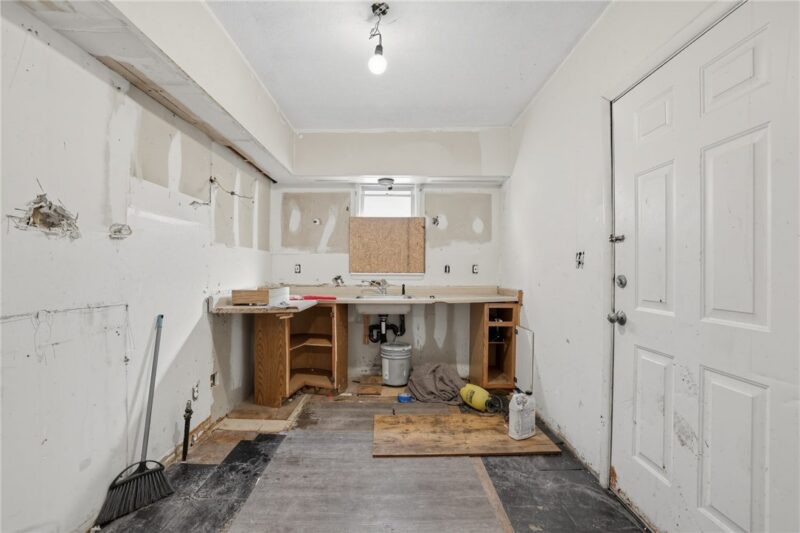 1303 Pennsylvania Ave — photo 7