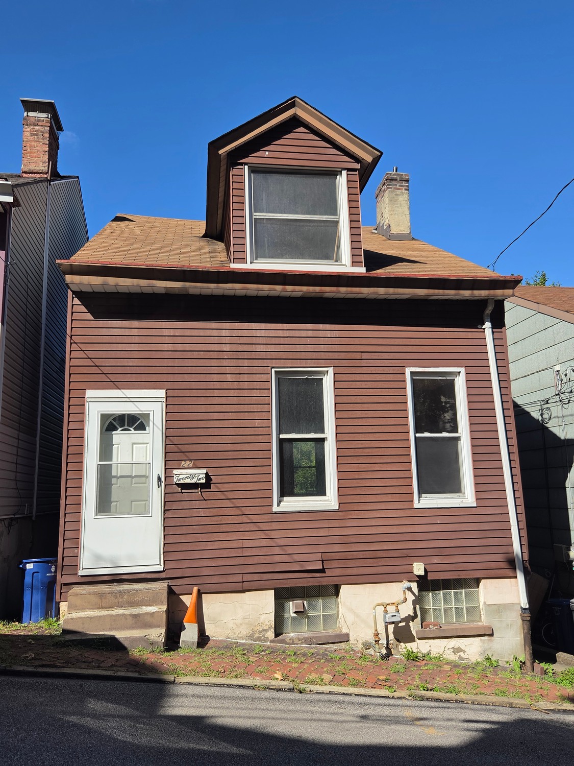 22 Woessner AVENUE — photo 1