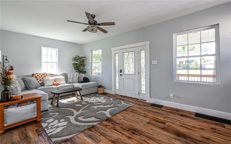 714 Mercer Rd — photo 8