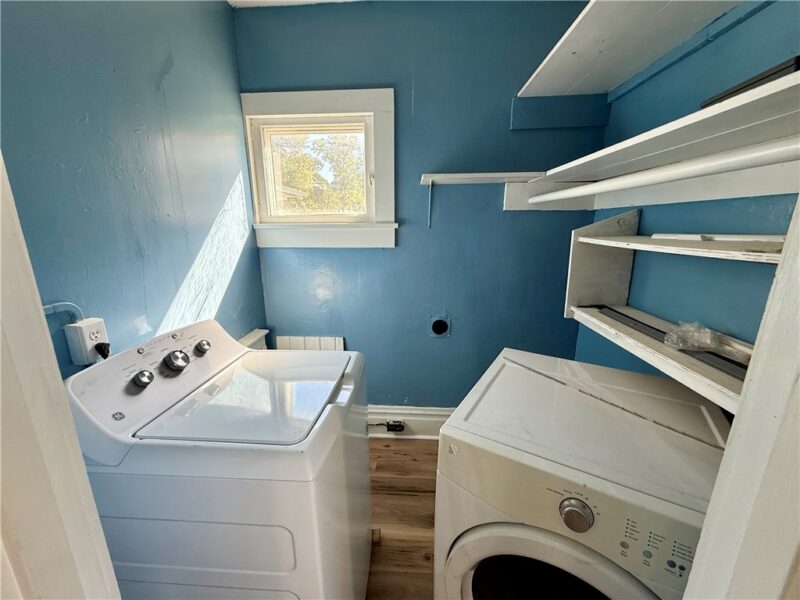 3 Sherrard Ave — photo 8