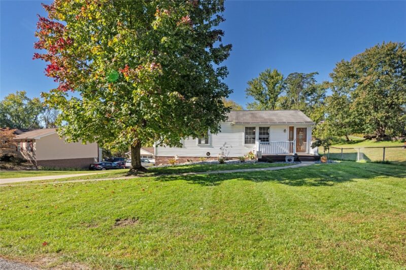 1990 Tara Dr — photo 2
