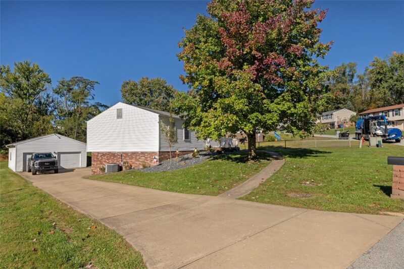 1990 Tara Dr — photo 3