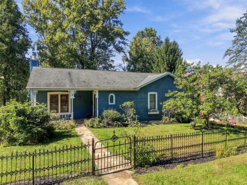 1027 5th STREET