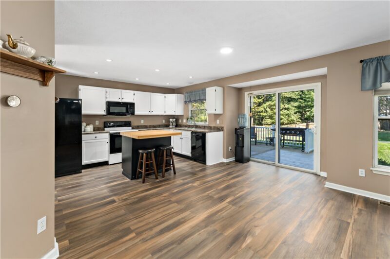 422 Sherwood Dr — photo 6